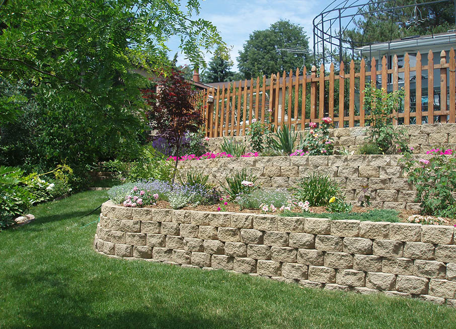 Large terraced retaining wall